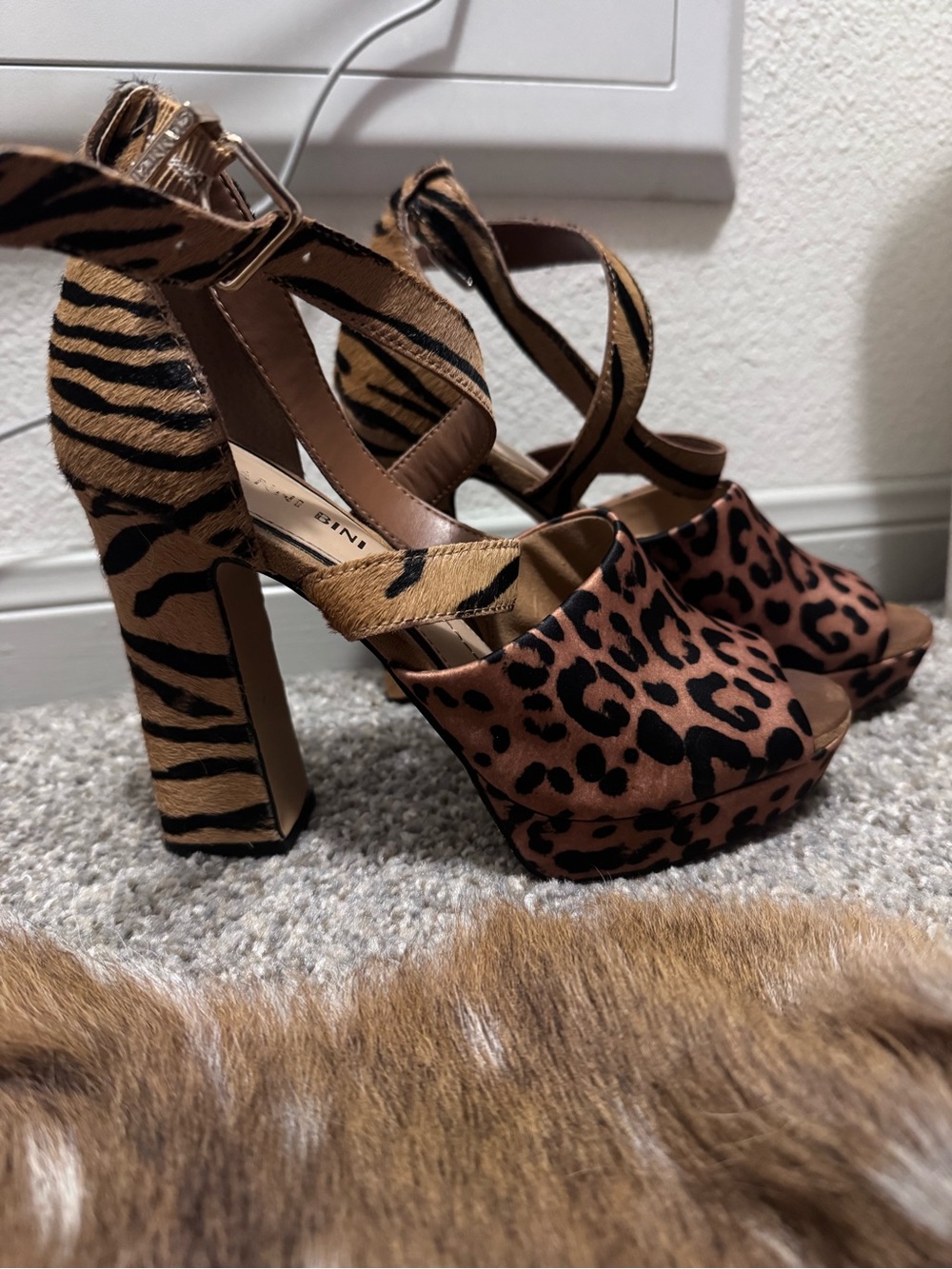 Anima print heels